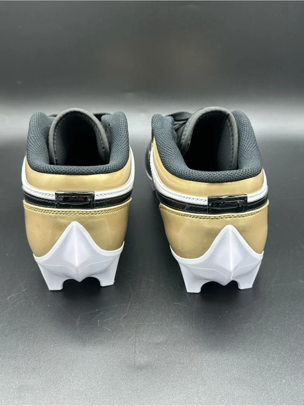 Nike Air Jordan 1 Low Gold Football Cleats FJ6245-701 Men’s NEW